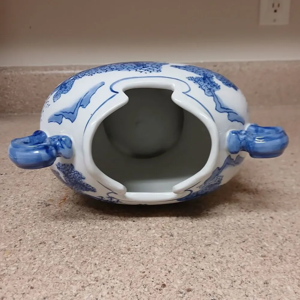 Vtg Blue & White Chinoiserie Vase Bombay Shape Cachepot Double Scroll Handle